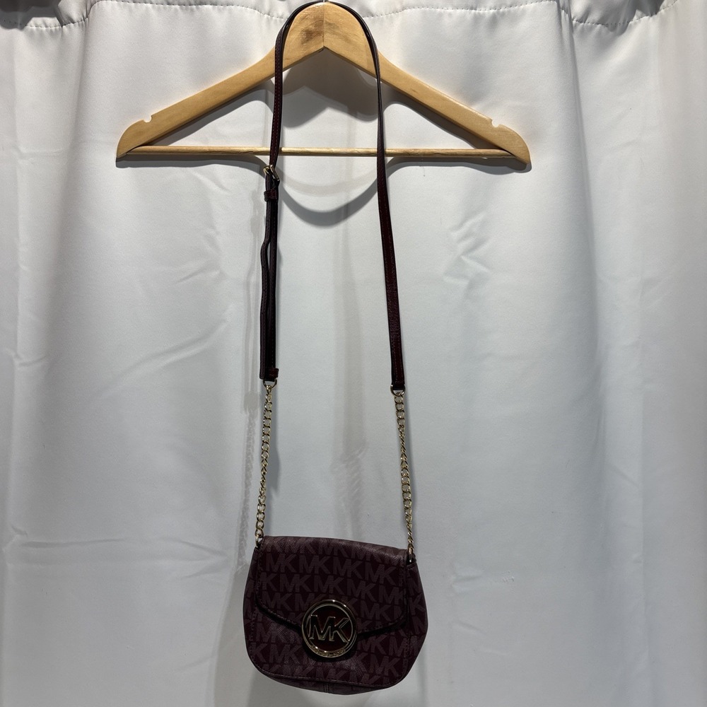 MICHAEL KORS Fulton Small Burgundy Monogram Flap Crossbody Handbag GUC Gold